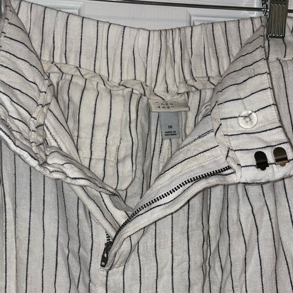 NWOT A NEW DAY HIGH RISE LINEN PLEATED PANTS 🖤 - Picture 7 of 11